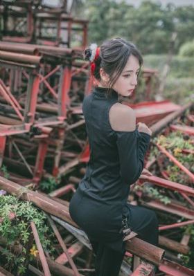 艳阳门无删照片1400还有视频